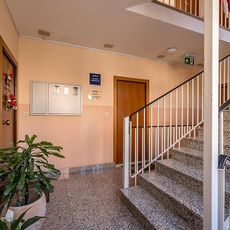 Noemi Luxury Apartment Solin Exteriör bild