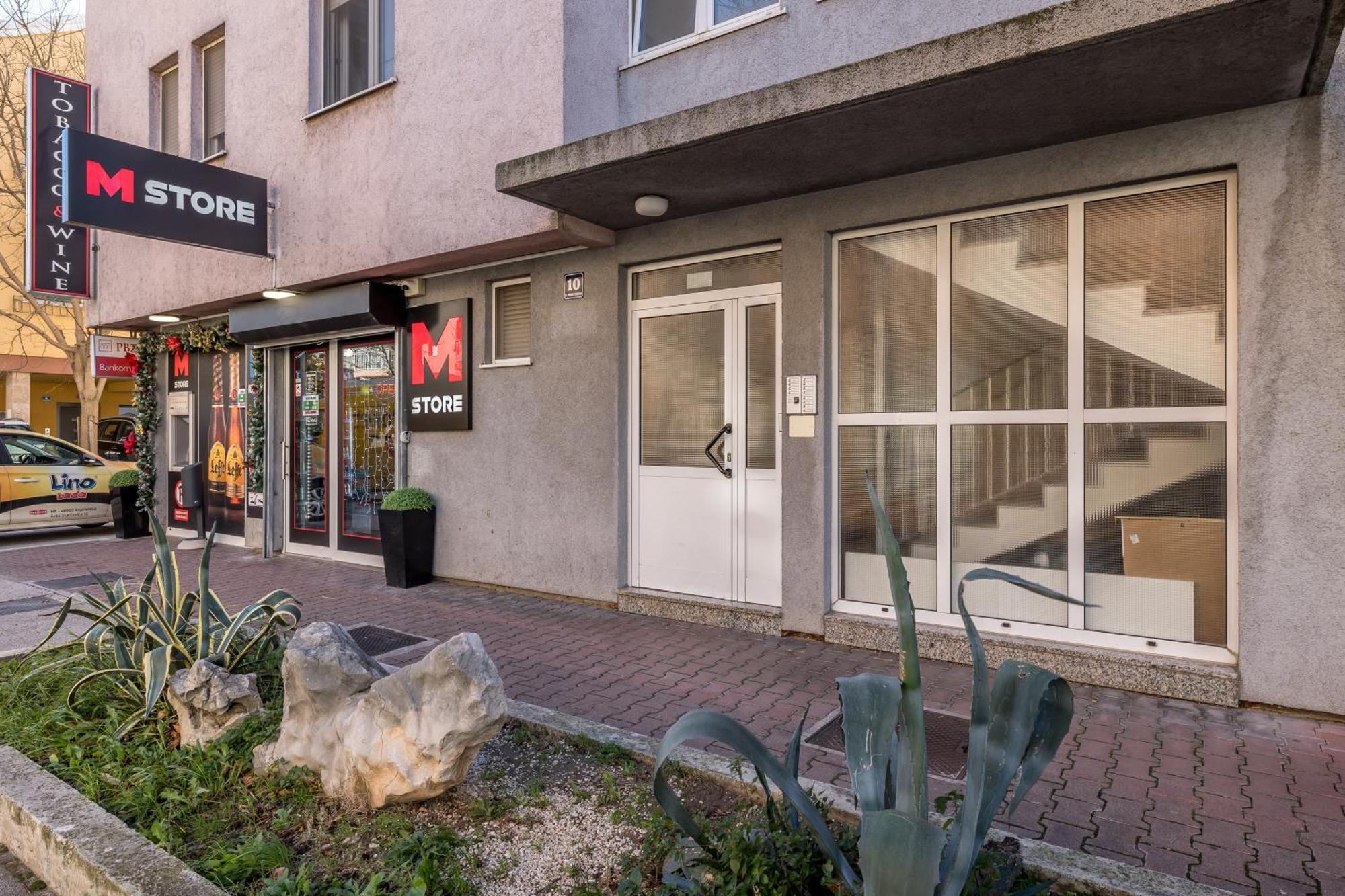 Noemi Luxury Apartment Solin Exteriör bild