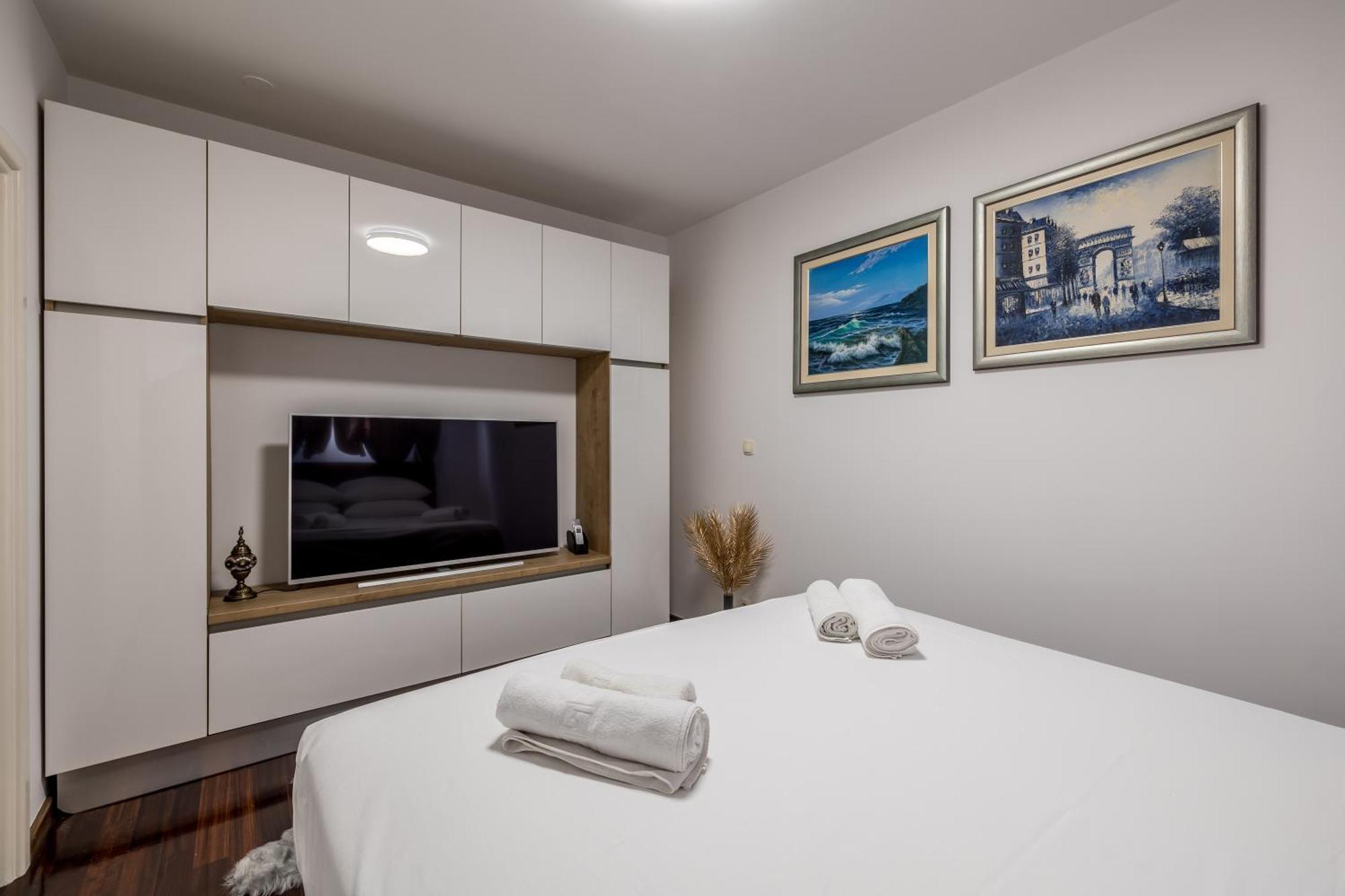 Noemi Luxury Apartment Solin Exteriör bild