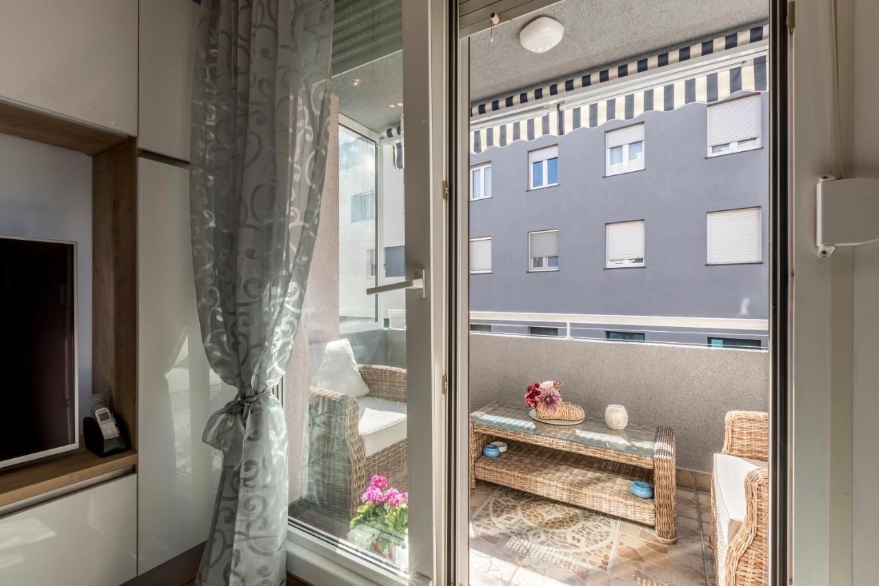 Noemi Luxury Apartment Solin Exteriör bild